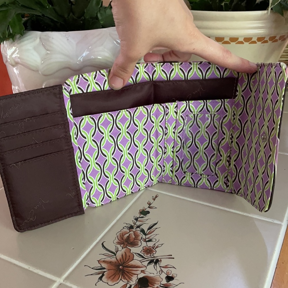 Vera Bradley set of 3! Purse, wallet, and lunchbag - Picture 12 of 13